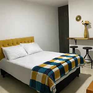 https://casalaureles.colombiamedellinhotels.com