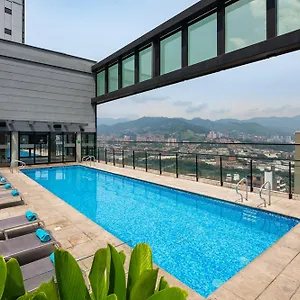 Estelar Square Hotel Medellín
